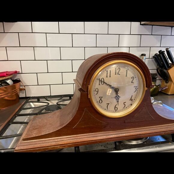 Antique Seth Thomas Clock Co. mantle clock - Picture 9 of 10